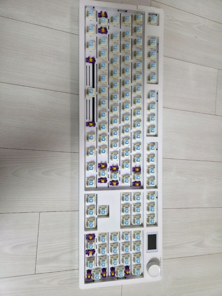 다얼유 a104pro 8K 게이밍 키보드 이미지