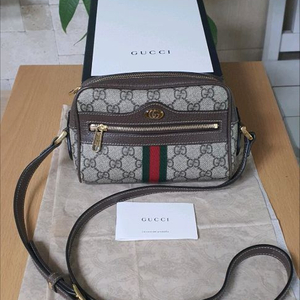 구찌 오피디아 크로스백/카메라백 미니 정품S급(감정O)프라다루이비통디올고야드샤넬셀린느보테가생로랑발렌시아가버버리가방 이미지