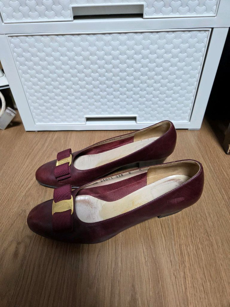 정품 페라가모 플랫슈즈 이미지