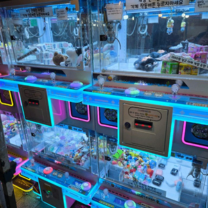 4구 뽑기기계 팝니다 상태좋음 이미지