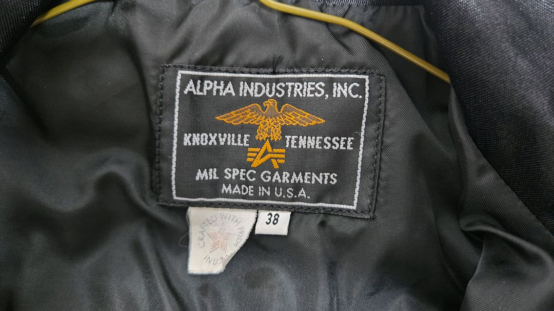 알파인더스트리 자켓 이미지