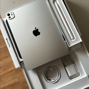 (새제품 급 ) 아이패드 프로11인치 M5 +정품 애플펜슬 프로포함 이미지