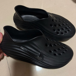 나이키 리주버네이트 블랙 주니어신발 이미지