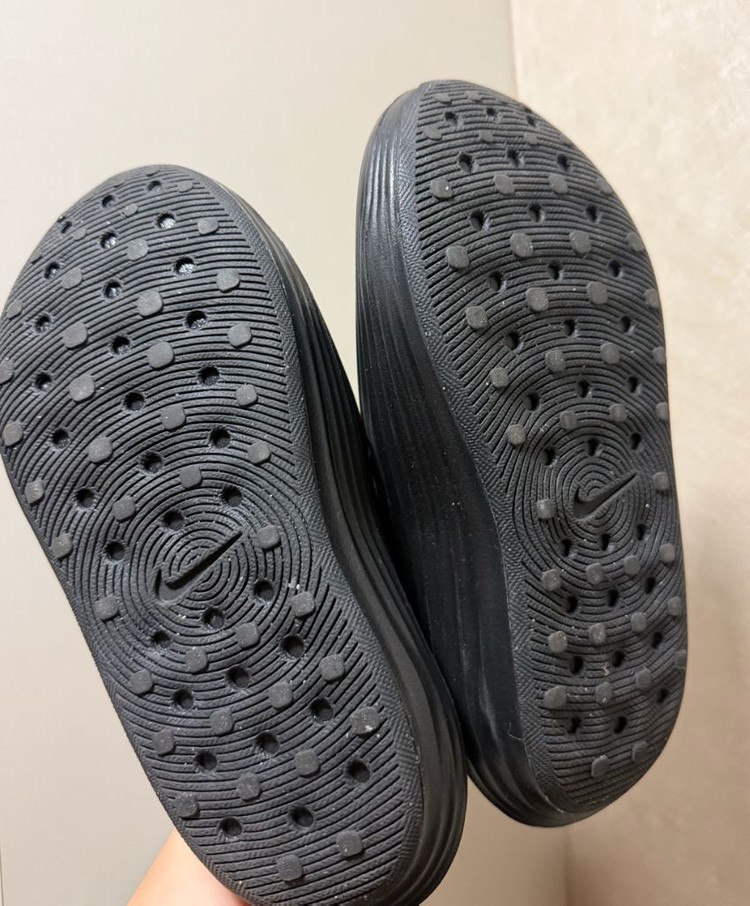 나이키 리주버네이트 블랙 주니어신발 이미지