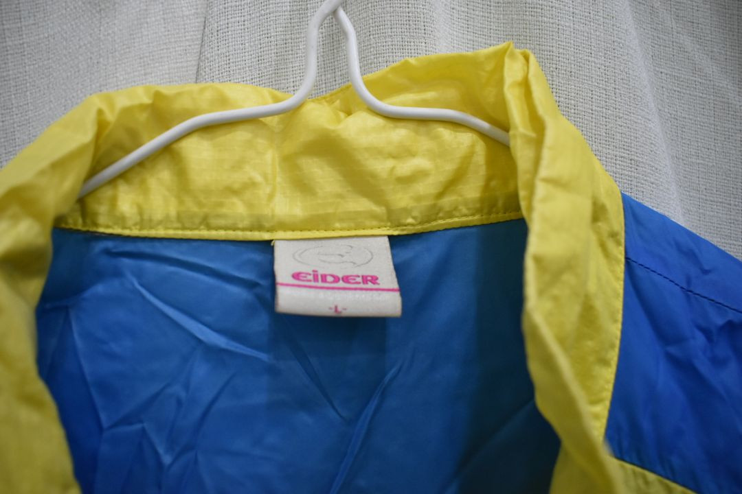 아이더 여성 바람막이 100 이미지