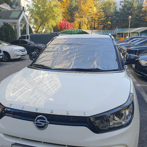 티볼리 맞춤형. 앞유리햇빛가리개/창문가리개/콘솔쿠션 이미지