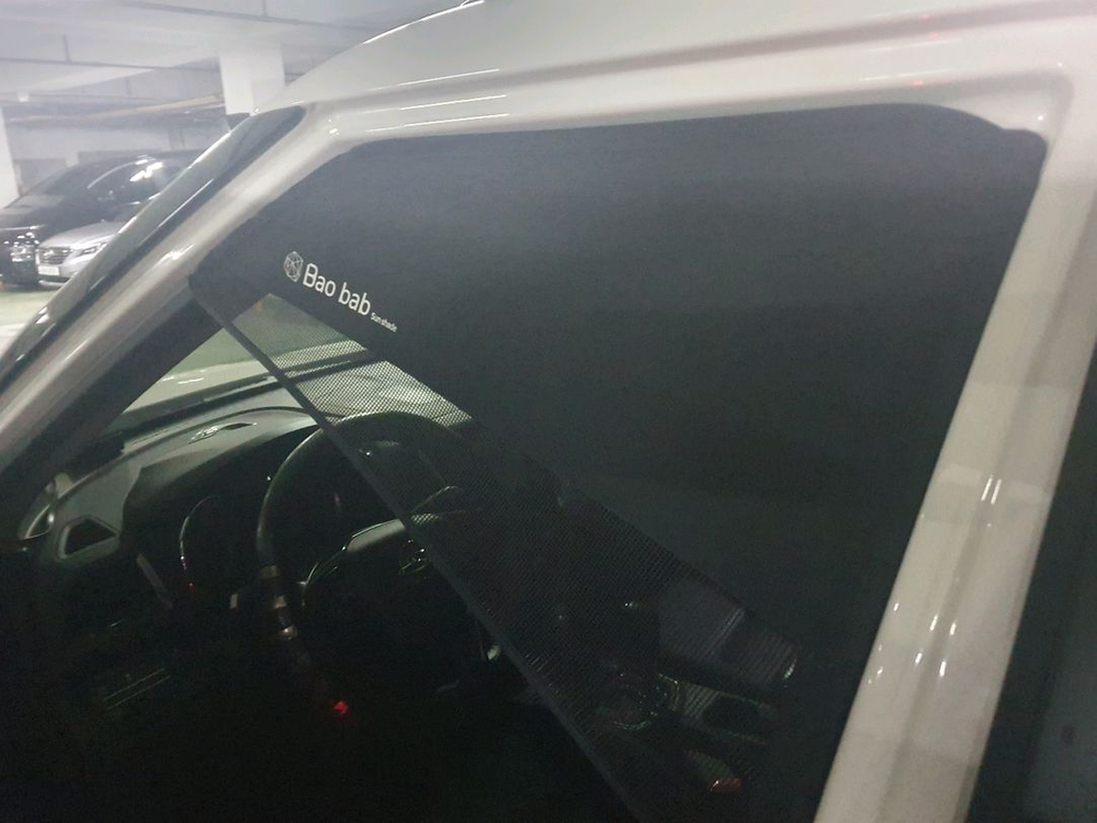 티볼리 맞춤형. 앞유리햇빛가리개/창문가리개/콘솔쿠션 이미지