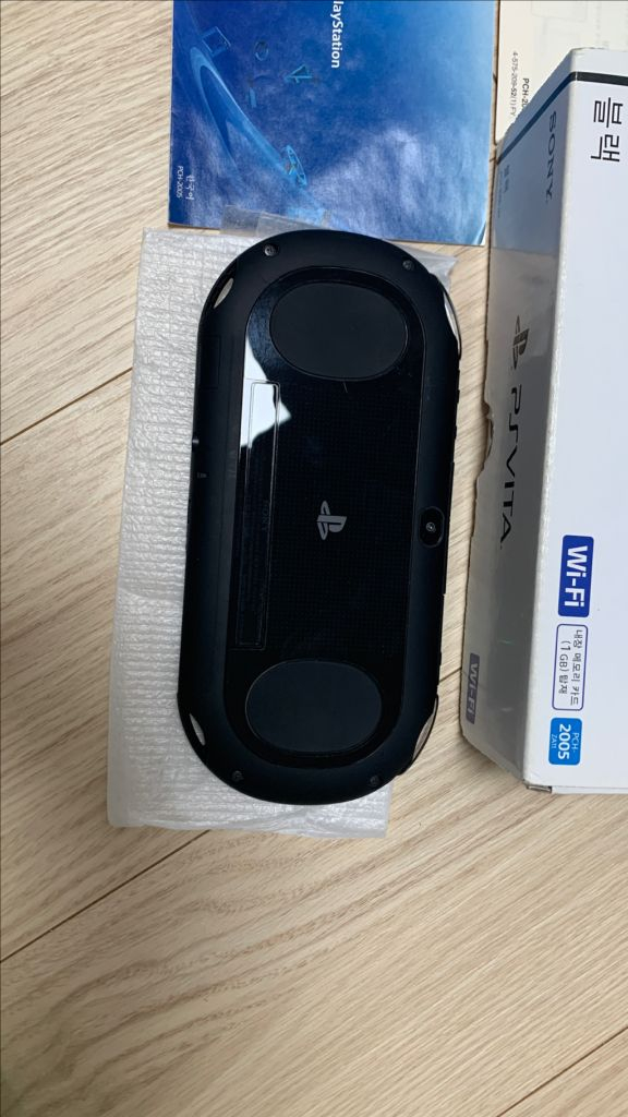 소니 PS Vita 2세대 비타 2세대 블랙 컬러 팝니다. 이미지