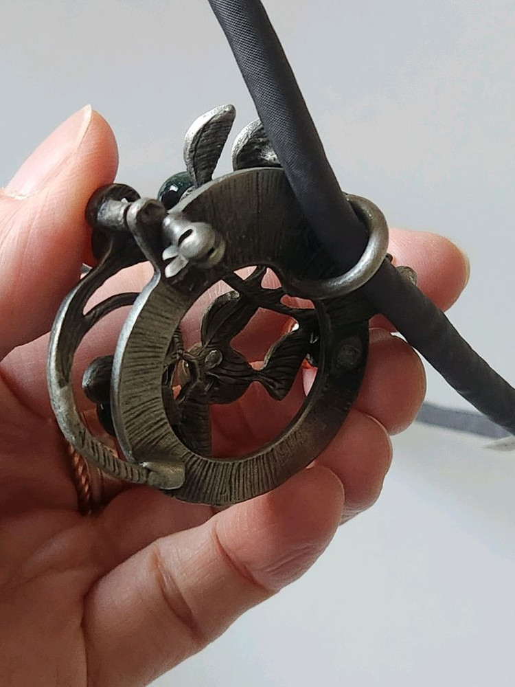 멋스러운 브로치, 원석 실크 목걸이 이미지