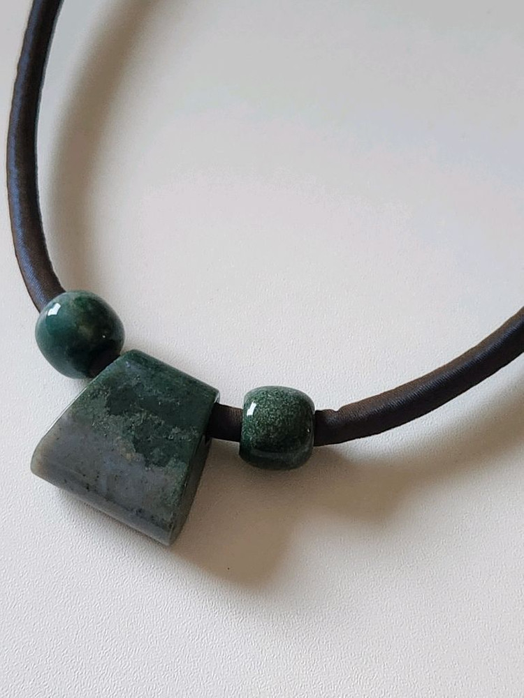 멋스러운 브로치, 원석 실크 목걸이 이미지