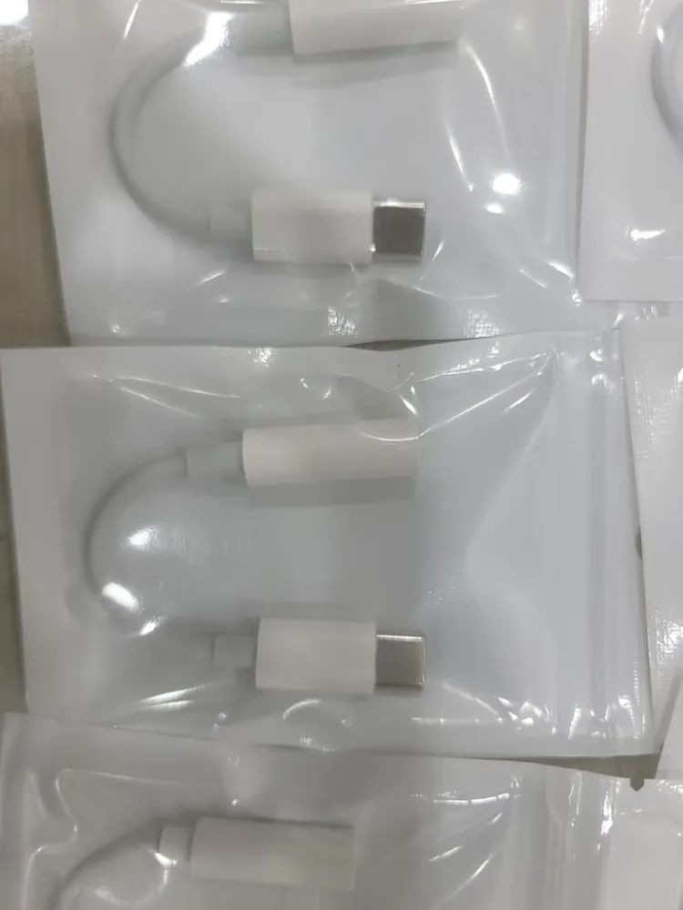 이어폰호환 3.5mm C타입 이어폰젠더 AUX 오디오 이미지