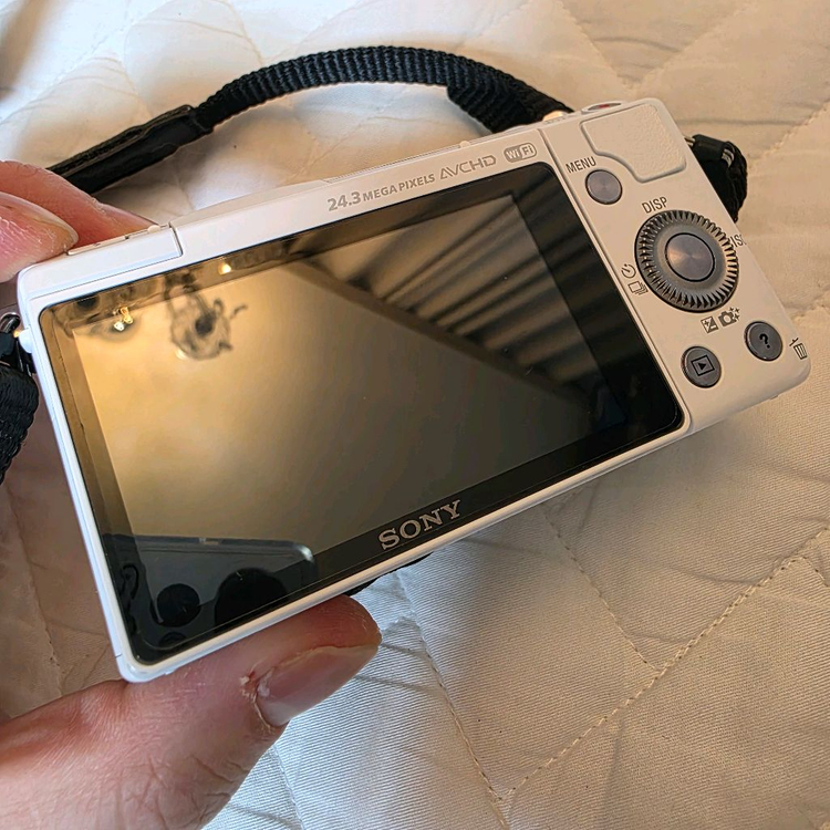 SONY 소니 A5100 미러리스 화이트 풀세트(신품급 / 컷수 1천컷 / 배터리 S급) 이미지