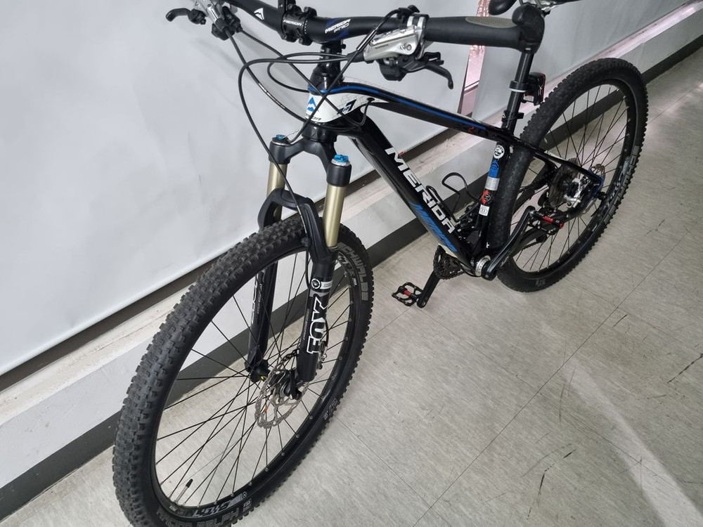 메리다 빅7 XT 카본MTB 자전거 이미지