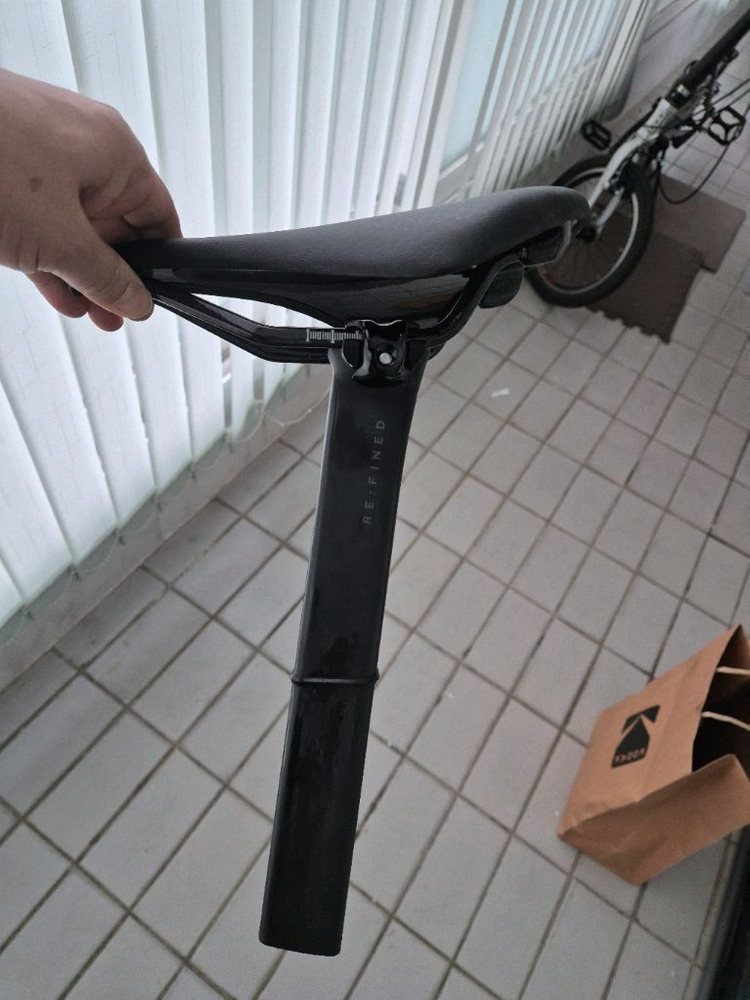 리파인드 6.7용 카본 일체형 핸들바.싯포스트.쓰루엑슬 이미지