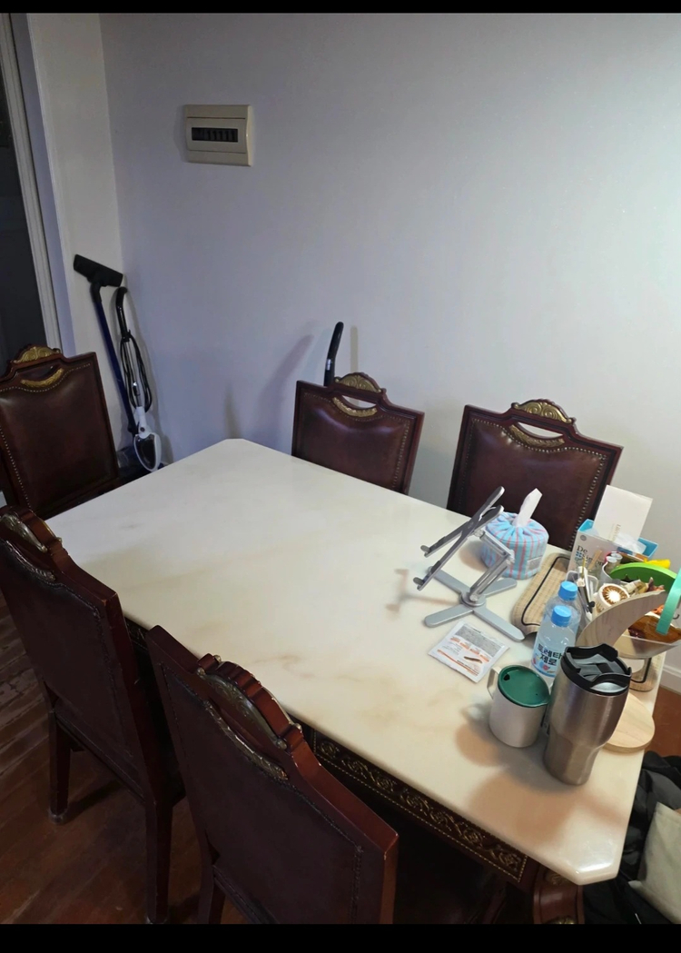 엔틱 대리석 상판 식탁 의자 세트(식탁+의자 5개) 이미지