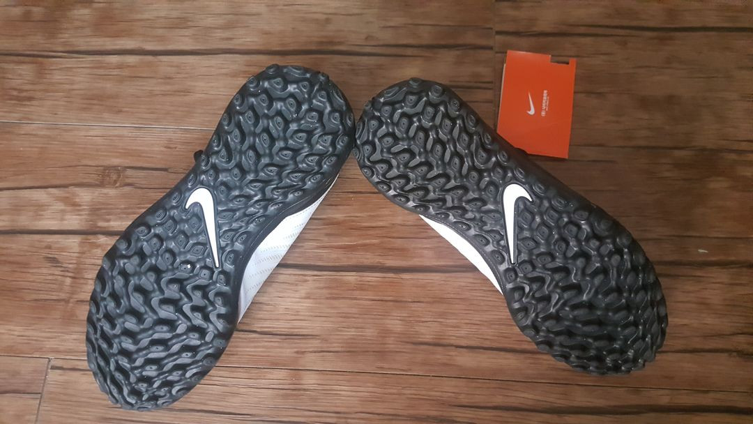 풋살화 235 240 아디다스 나이키 벨크로 찍찍이 이미지