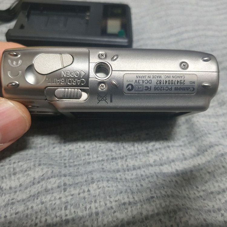 캐논 익서스 900ti 디지털 카메라 이미지