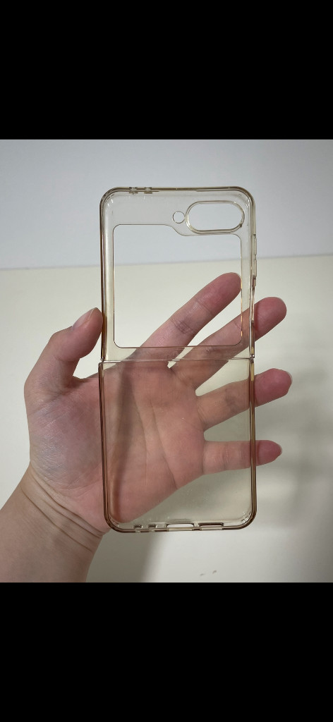 갤럭시 Z플립6 투명 케이스 이미지