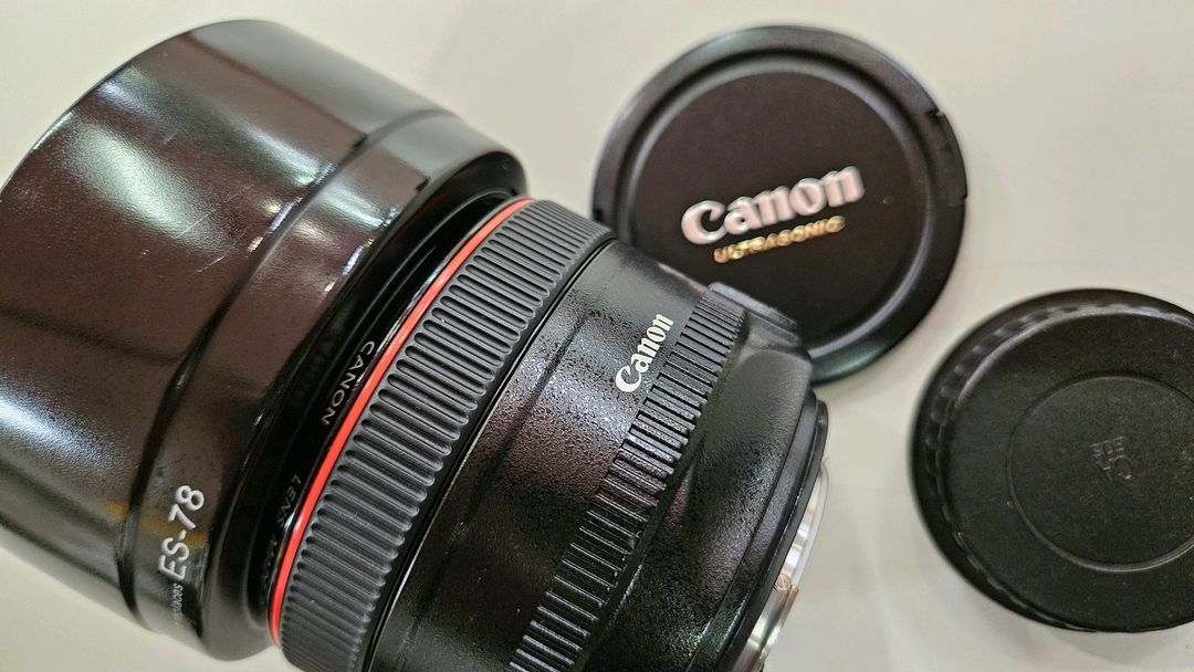 A급 > 캐논 오이만두 EF 50mm F1.2 L USM 50.2L 인물렌즈 여친렌즈 이미지