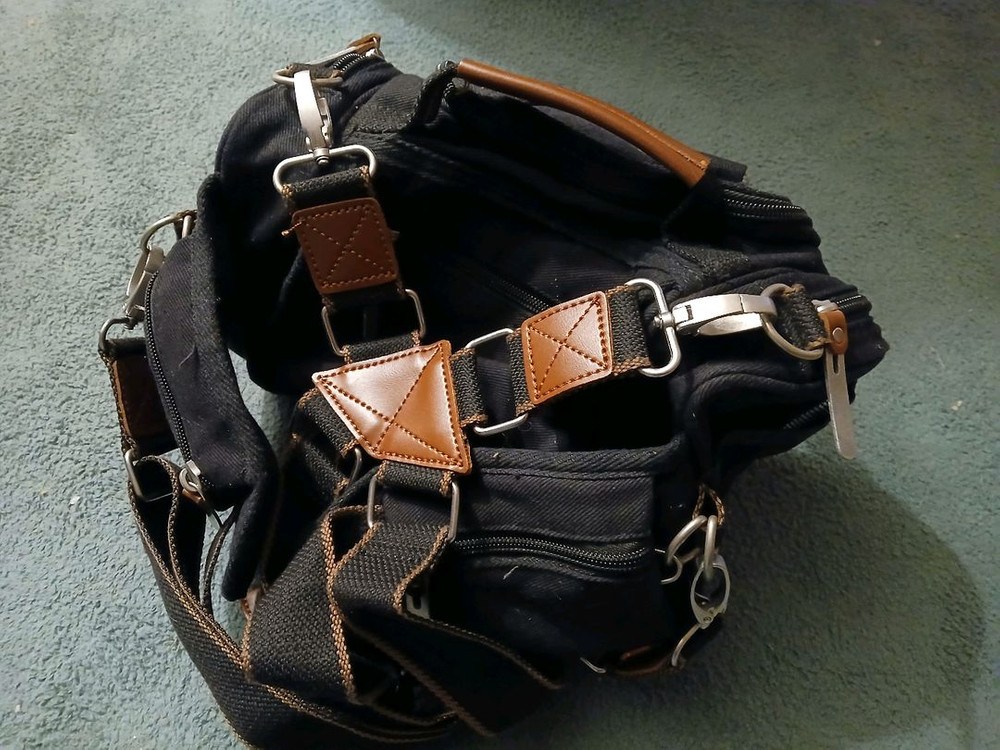 진격의 거인 가방 백팩 팝니다 이미지