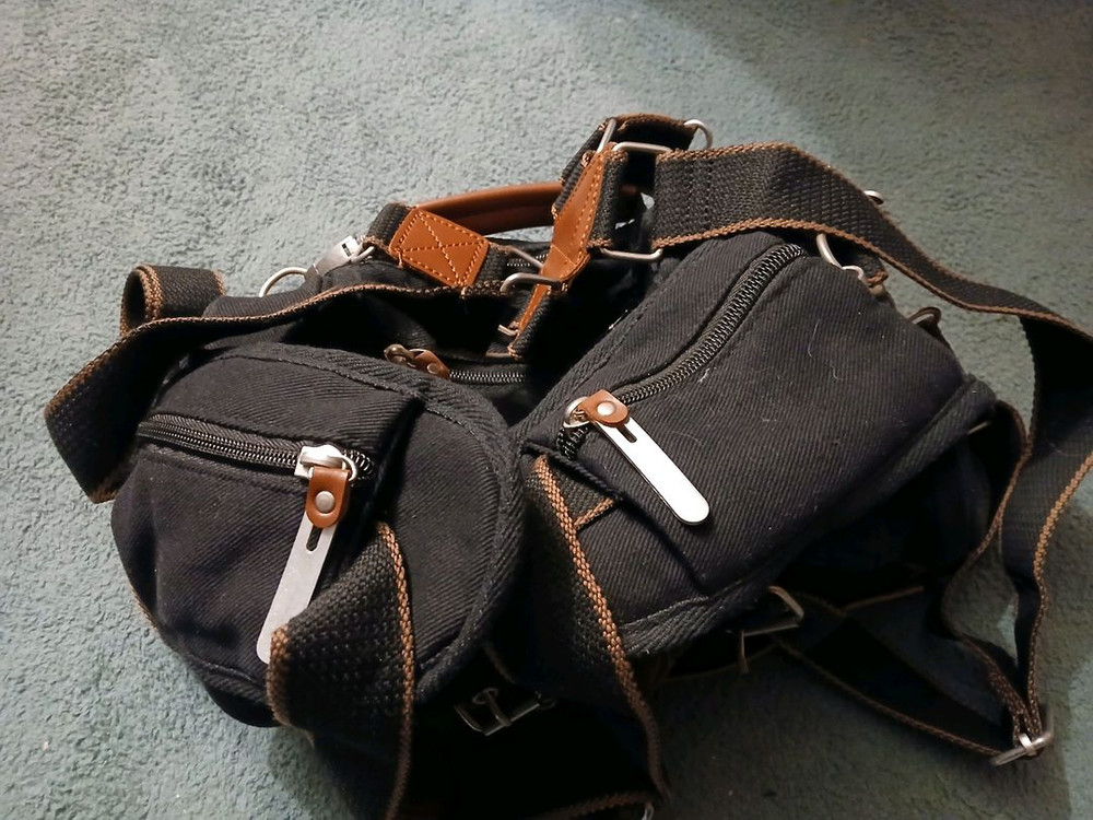 진격의 거인 가방 백팩 팝니다 이미지