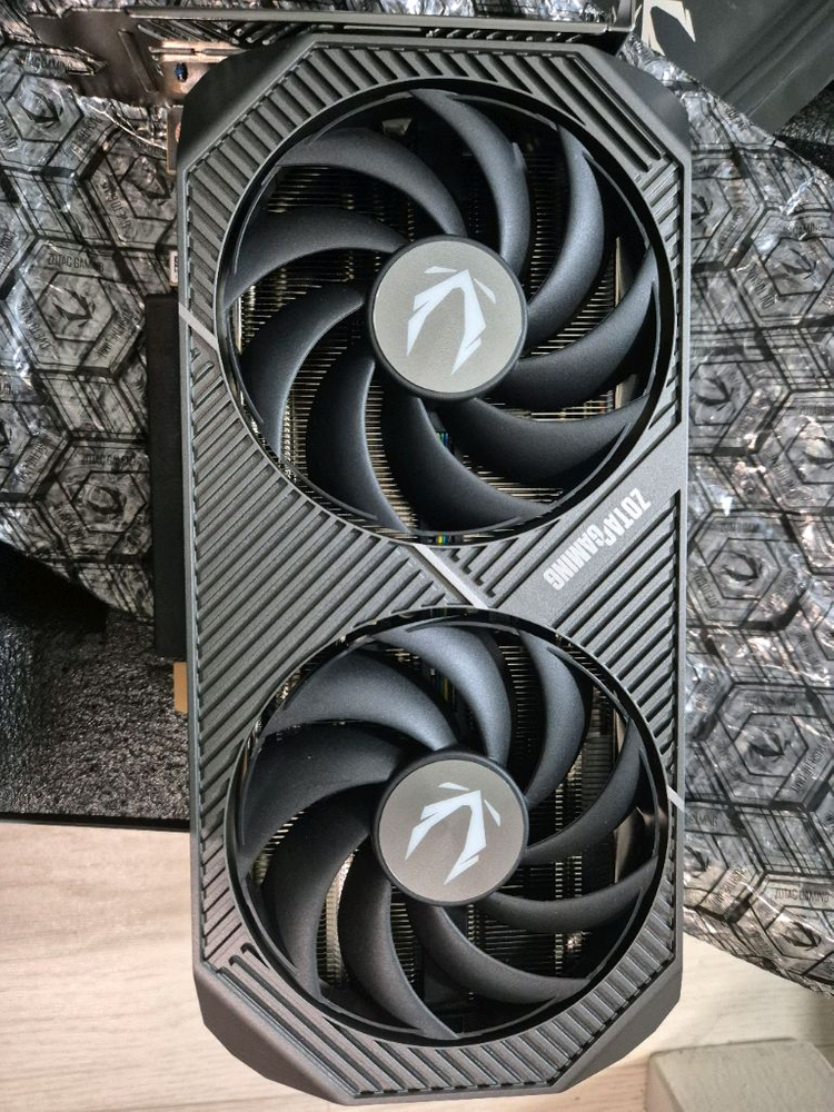 zotac rtx 5060ti 16gb 이미지