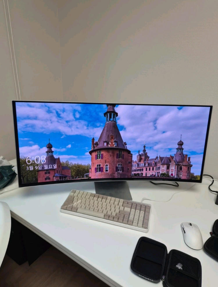 RTX4070 OC 12GB본체+삼성오디세이 G8 OLED 34인치 새제품급(S34BG850) 이미지