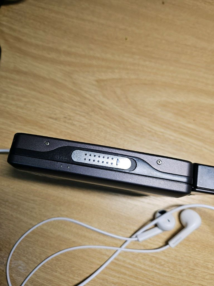 소니 워크맨 WM-FX822 라디오 카세트 플레이어+이어폰등 이미지