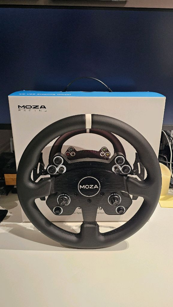 MOZA 레이싱휠 풀세트 일괄 판매합니다 R9 V2 / KS / CS V2P / SR-P 이미지