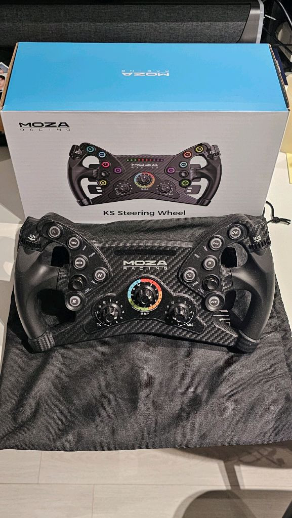 MOZA 레이싱휠 풀세트 일괄 판매합니다 R9 V2 / KS / CS V2P / SR-P 이미지