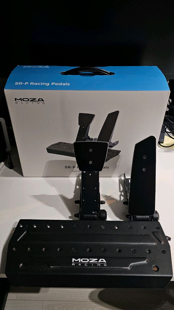 MOZA 레이싱휠 풀세트 일괄 판매합니다 R9 V2 / KS / CS V2P / SR-P 이미지