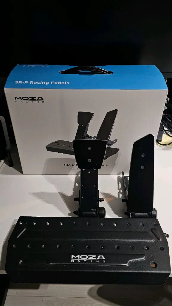 MOZA 레이싱휠 풀세트 일괄 판매합니다 R9 V2 / KS / CS V2P / SR-P 이미지