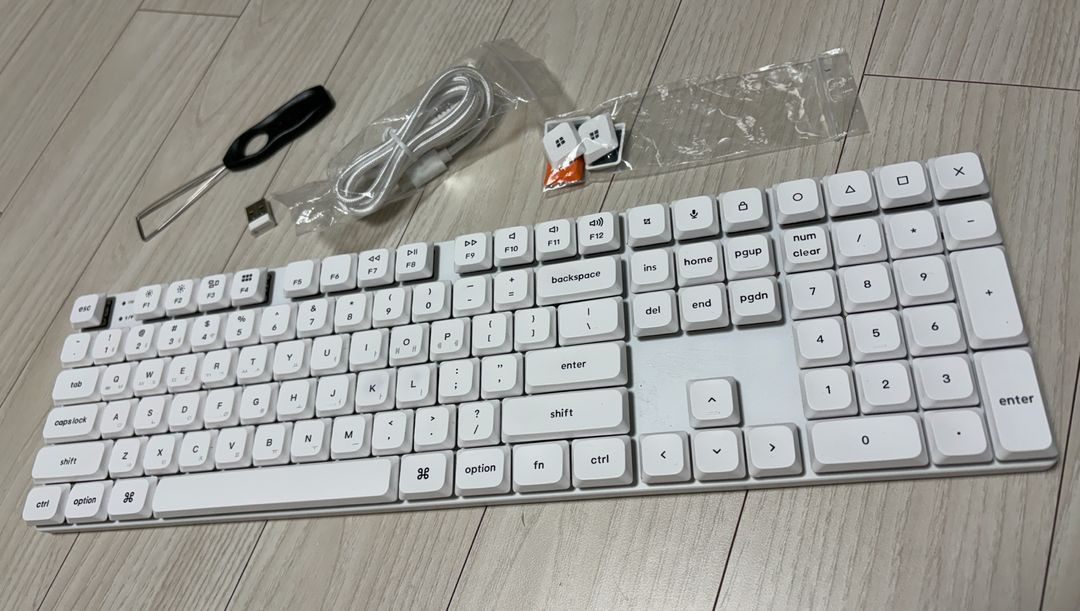 키크론 K5 SE2 화이트 유무선 로우프로파일 저소음 적축 키보드 이미지