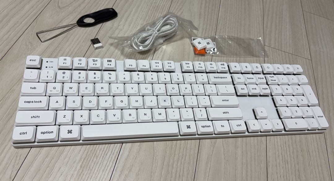 키크론 K5 SE2 화이트 유무선 로우프로파일 저소음 적축 키보드 이미지