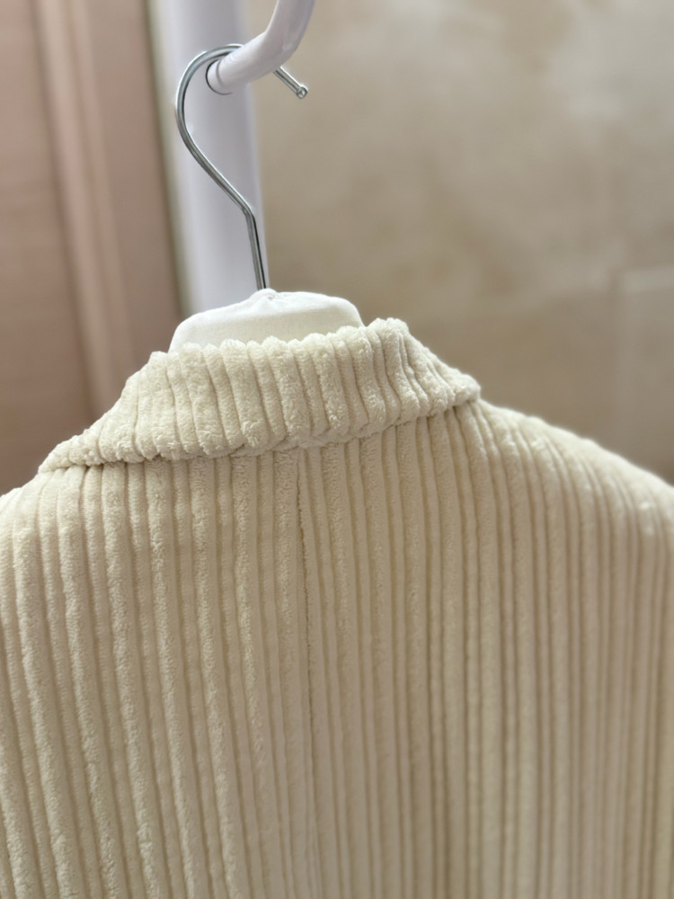 르메르 여성 코듀로이 코트 이미지