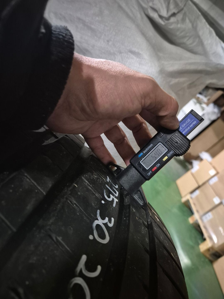 245-35-20 275-30-20 255-40-20 중고타이어 이미지