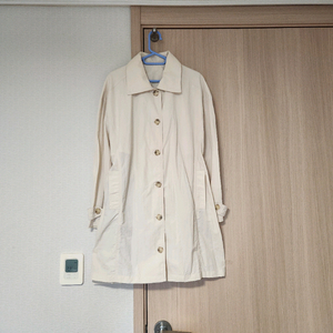 색감이 은은하게 예쁘고 간편하게 입기 좋은 트렌치 스타일 자켓 프리 사이즈 새상품 이미지