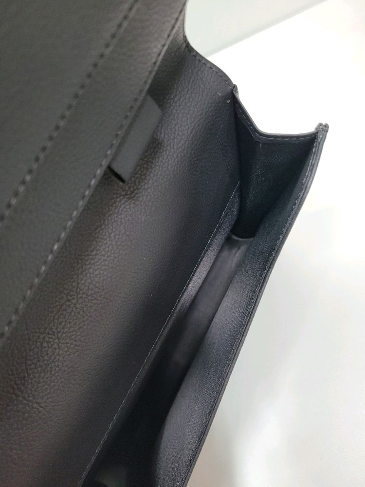 제네시스 가죽 클러치 이미지