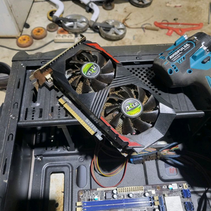 ASUS GTX 750 TI 이미지