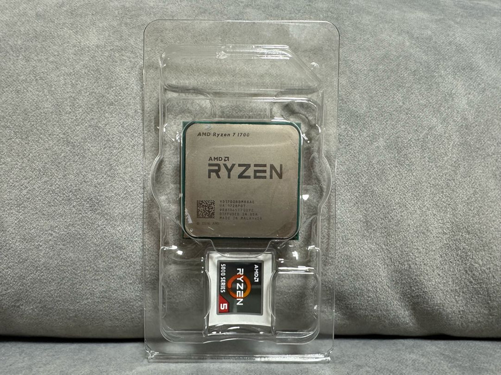 AMD 라이젠7 1700 CPU 이미지