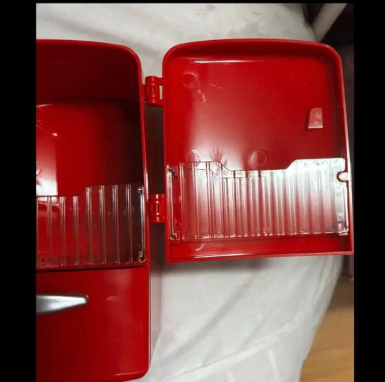 산리오 헬로키티 미니 냉장고 보관함 이미지