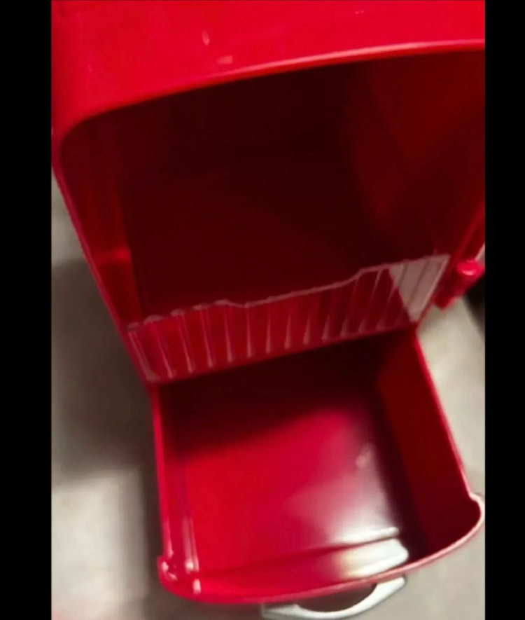 산리오 헬로키티 미니 냉장고 보관함 이미지