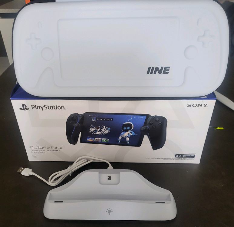 PS5 포탈 블랙 팝니다 (새상품급) 이미지