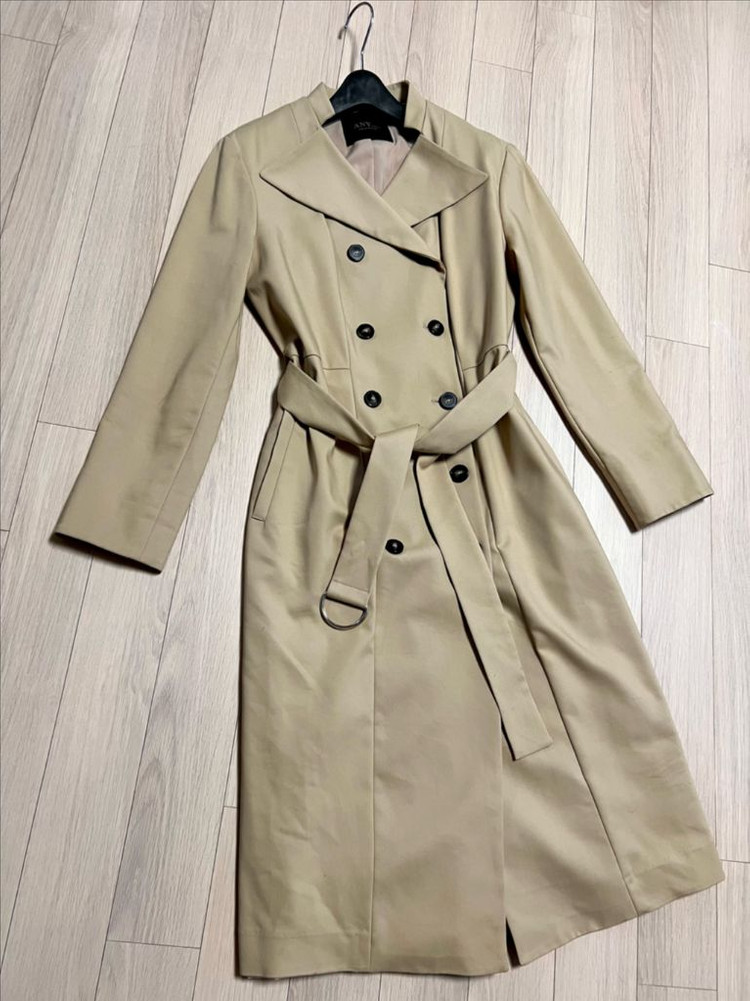 제평 애니 ANY 스탠카라 트렌치 원피스 겸 코트 더블버튼 롱자켓 베이지 이미지