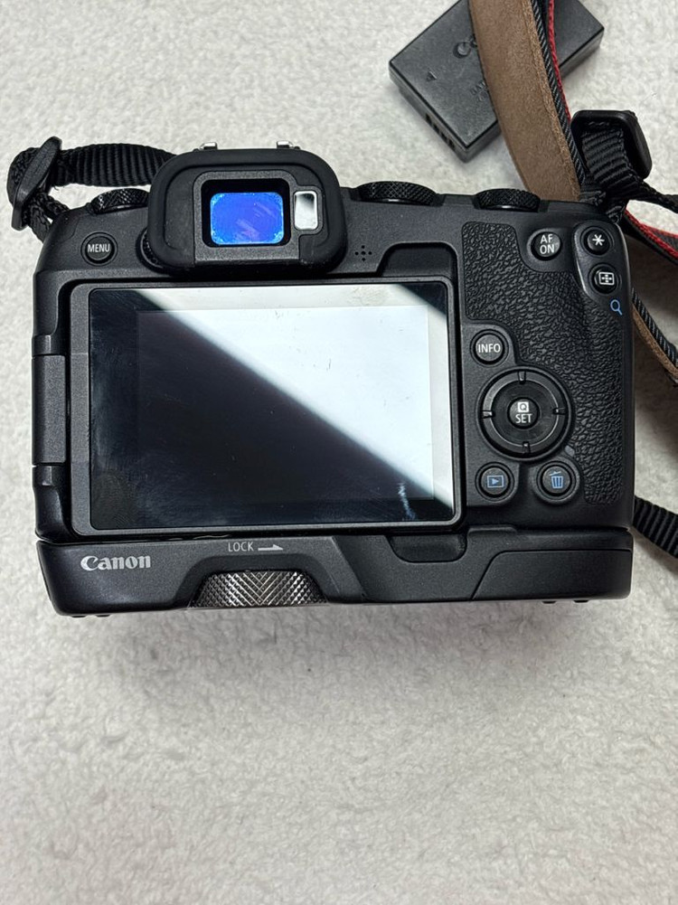 캐논 rp + 확장그립 이미지