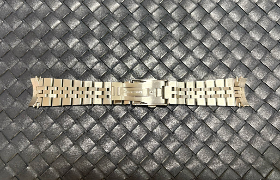 엉클세이코 브레이슬릿 머피38풀구성 이미지