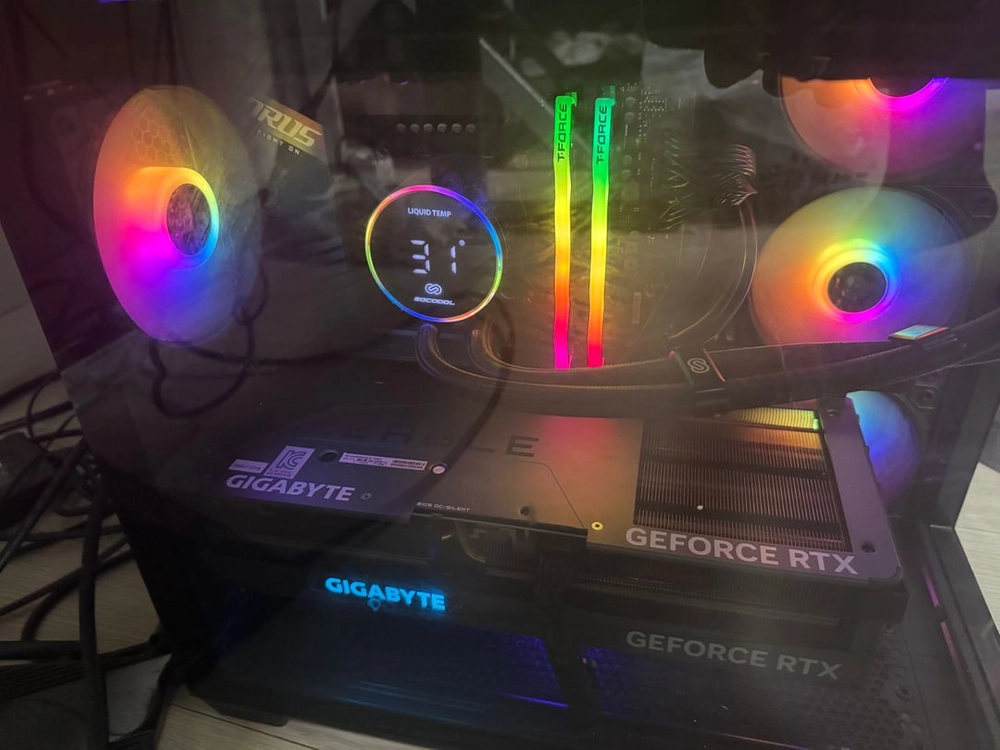 i9-13900k + RTX4080 + 64GB RAM 하이엔드 PC 이미지