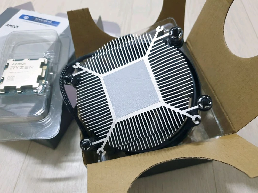 AMD 라이젠5 7600 5.5GHz 고수율 CPU (번들쿨러 포함) 이미지