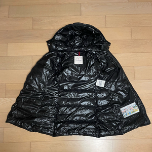 몽클레어 정품 키즈 MOKA 모카 패딩 블랙 (가격 제안 편하게 주세요) 이미지