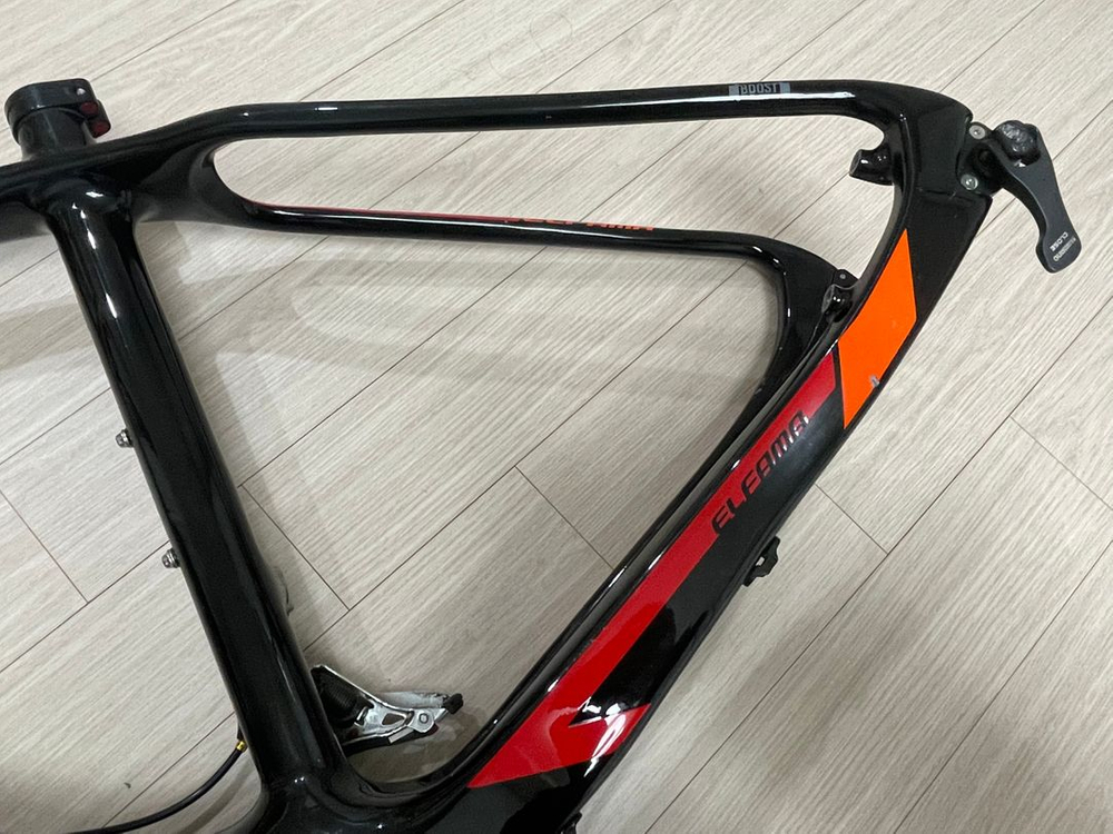 판타시아 카본 27.5 부스트 프레임 440사이즈 mtb 자전거 이미지